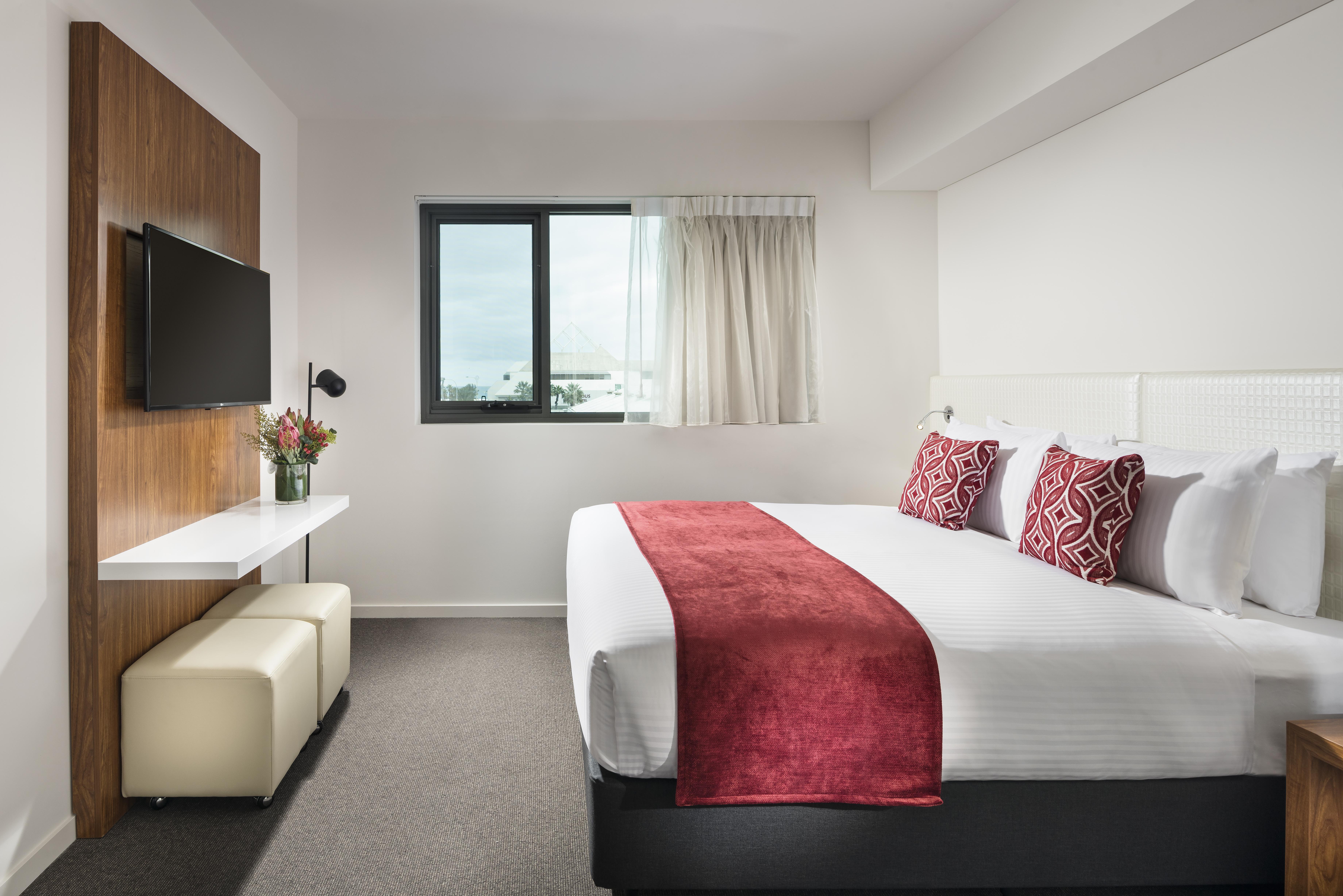Ramada By Wyndham Vetroblu Scarborough Beach Perth Exterior photo